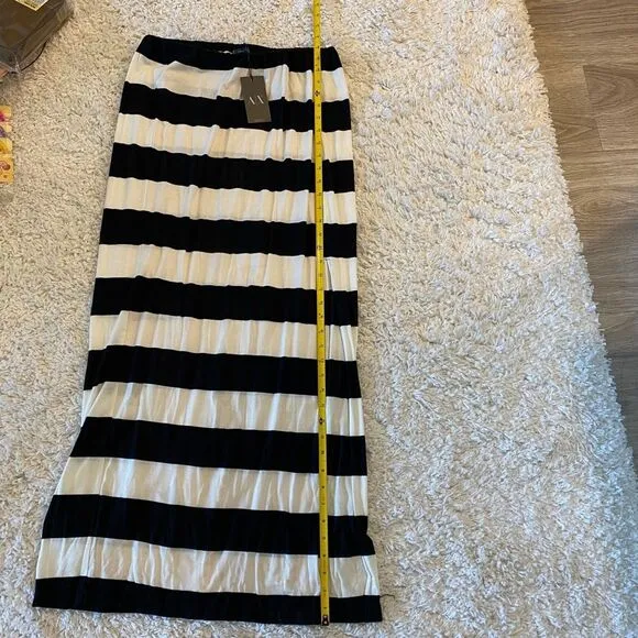 Women's Armani Exchange Long/Maxi Fitted/Pencil Skirt. Black/White. Medium. Chic